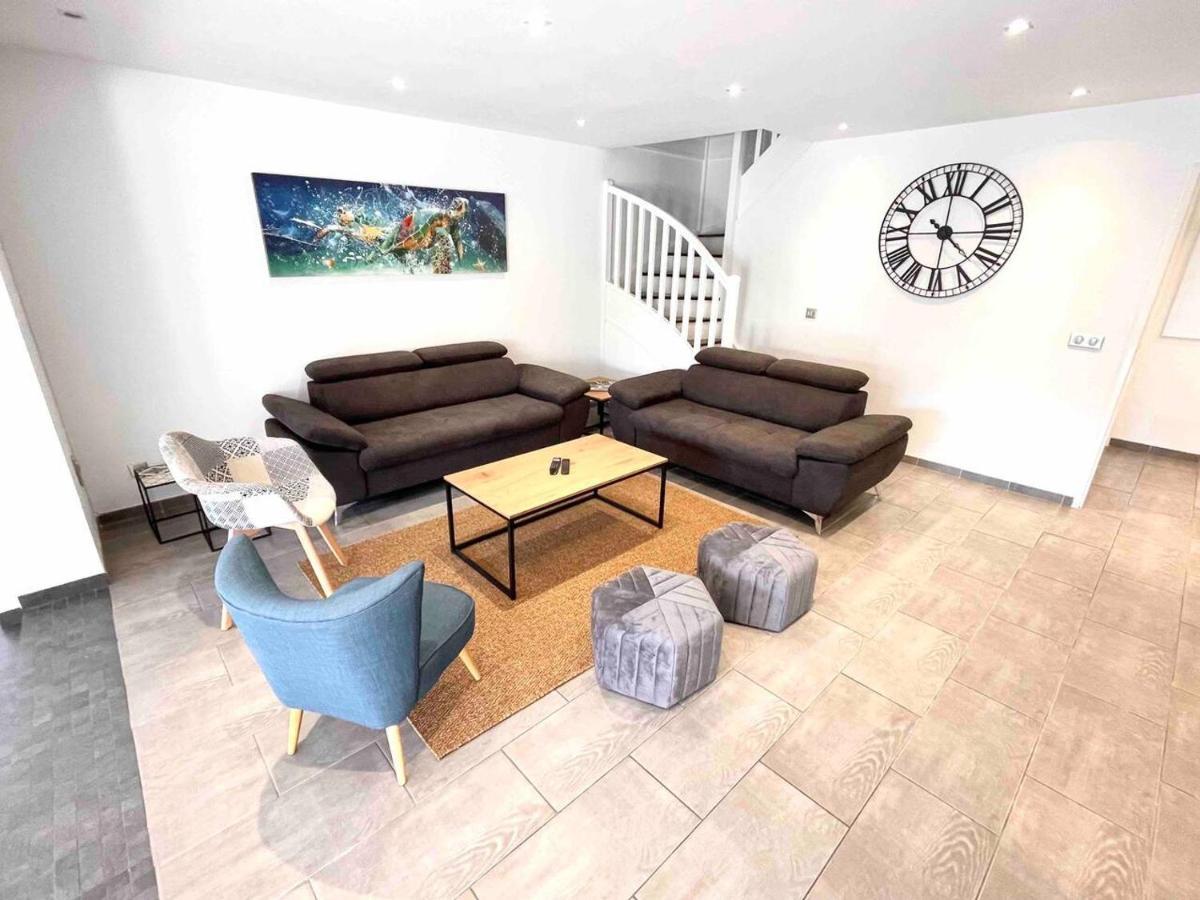 Family House Holiday home Magny-le-Hongre