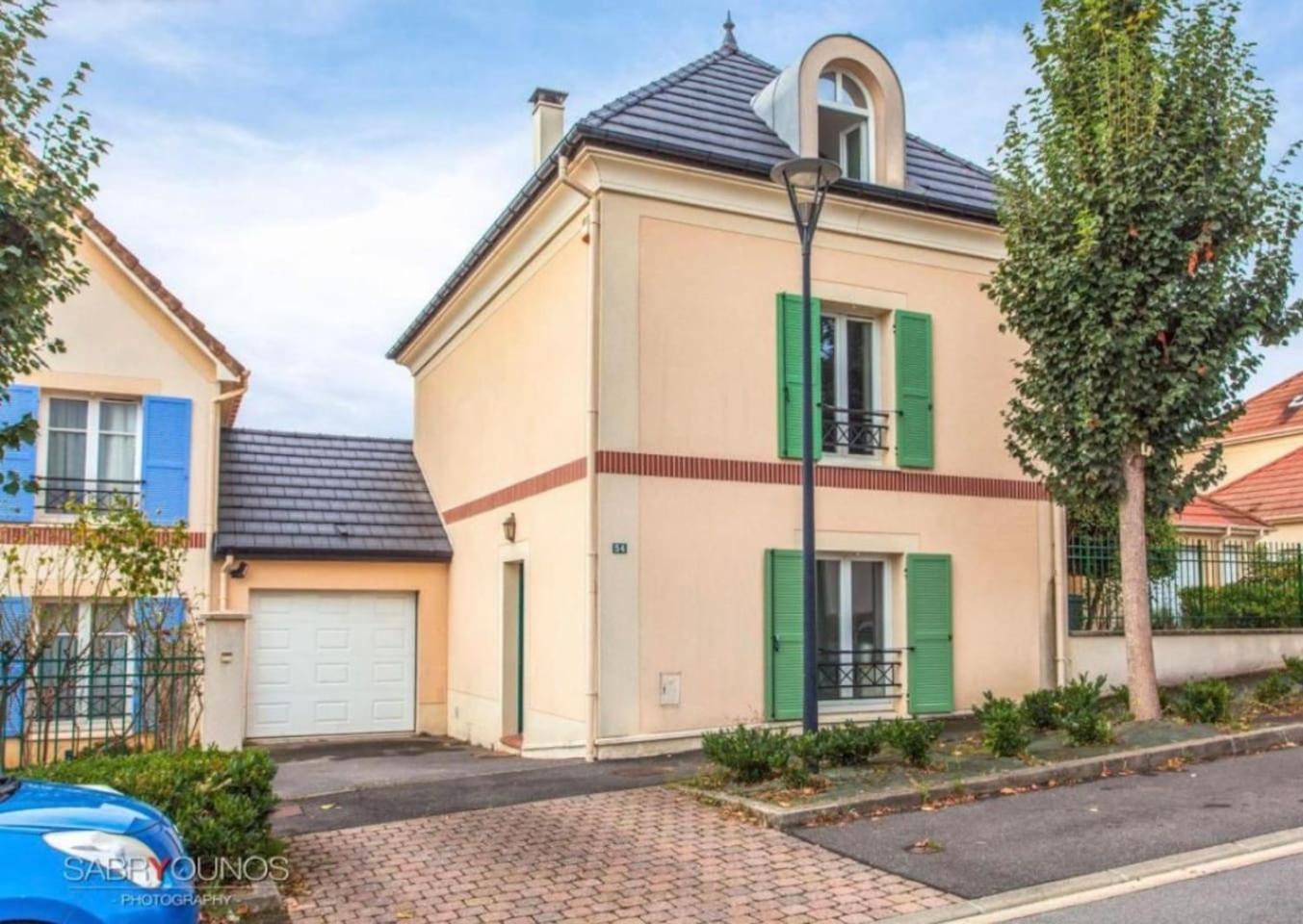 Family House * Magny-le-Hongre
